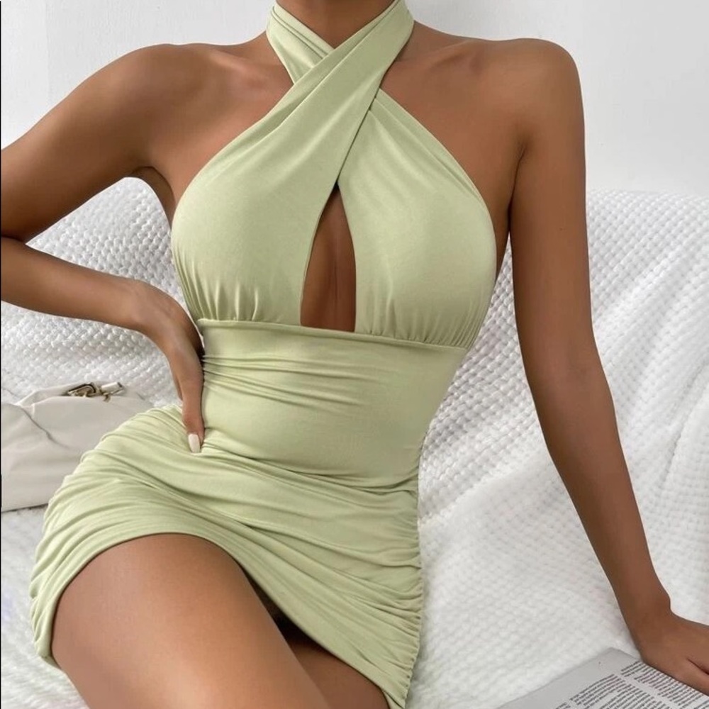 SHEIN green halter neck crossover bodycon dress